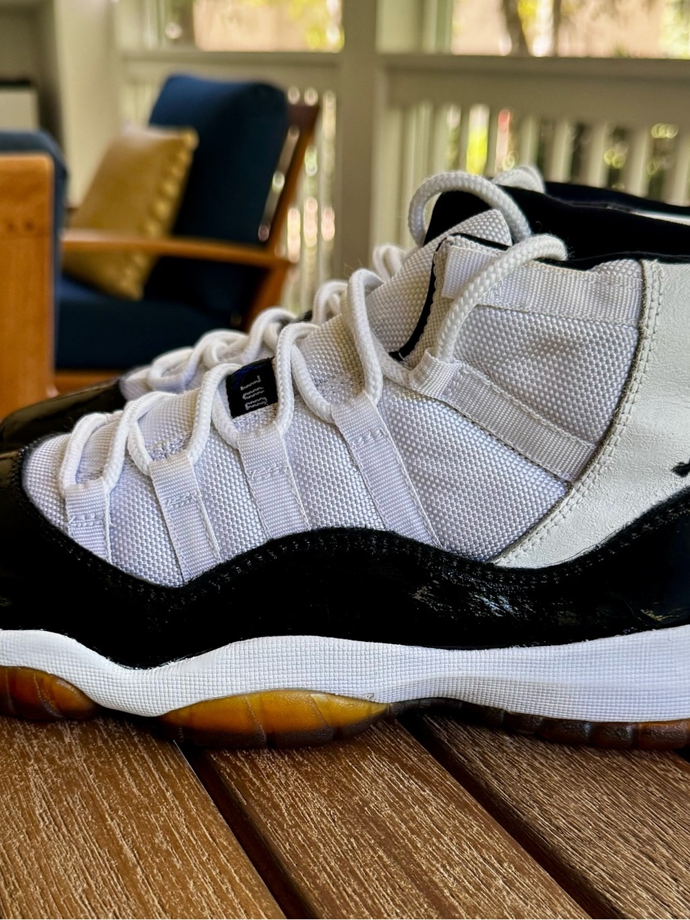 RARE 2000 Jordan 11 Concord. Size 10.